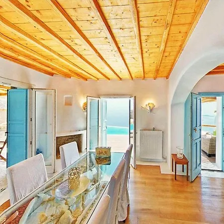 Villa Villas Kings And Queens Villa *